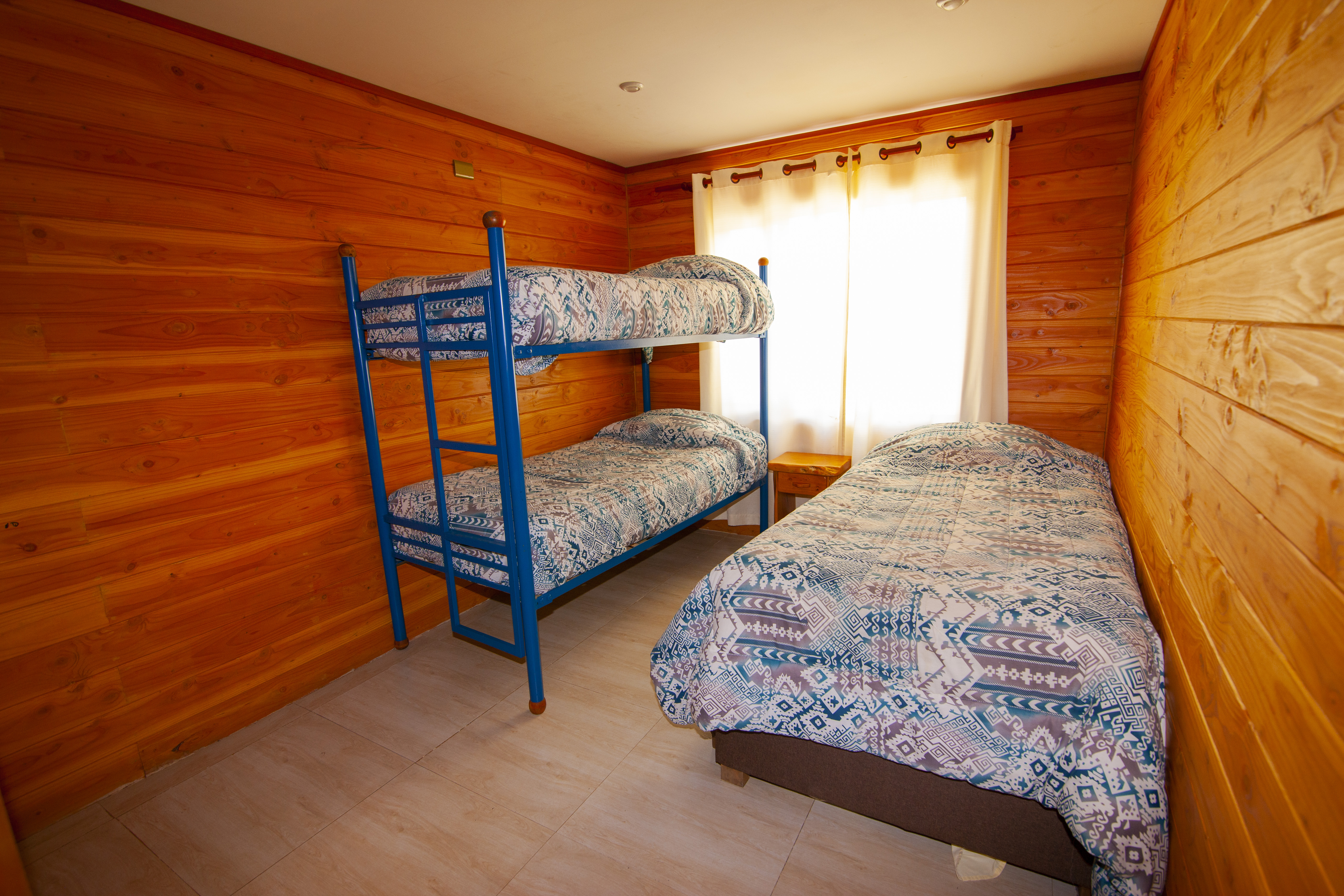 Interior cabaña familiar Omilén
